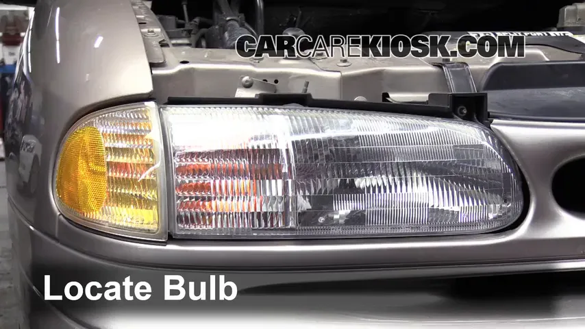 1996 Ford Windstar GL 3.8L V6 Lights Parking Light (replace bulb)